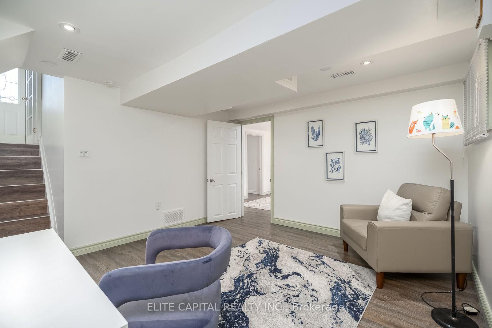 27 Staley Terr, Toronto — 25
