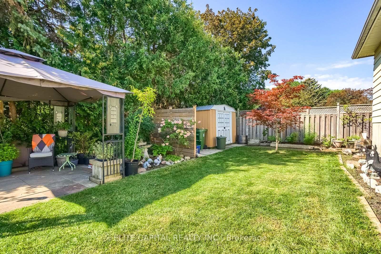 27 Staley Terr, Toronto — 34