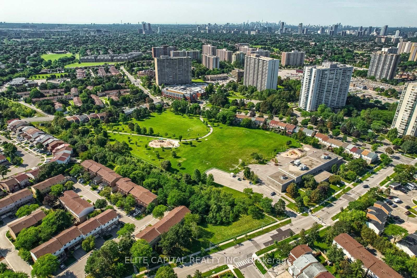 27 Staley Terr, Toronto — 36