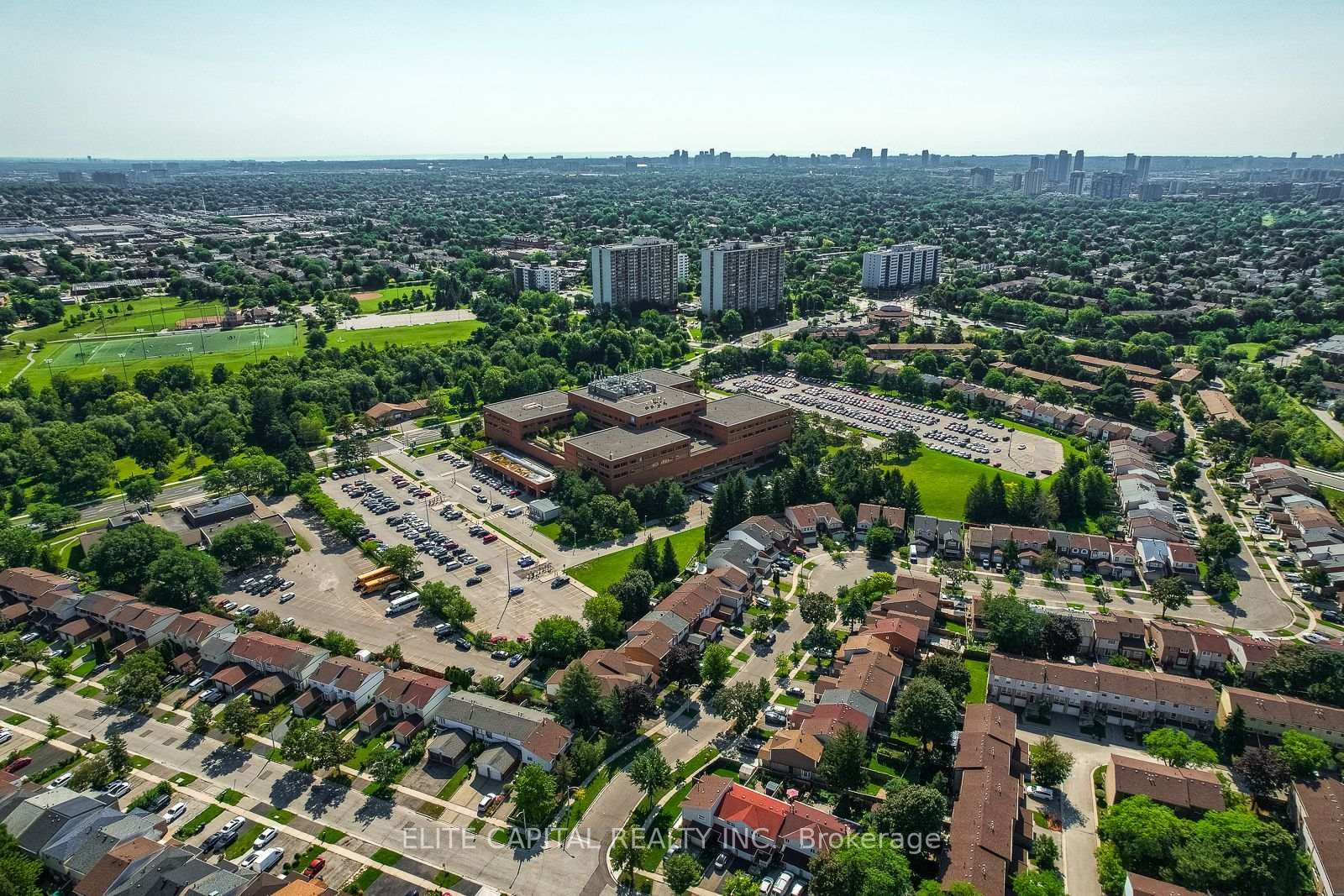 27 Staley Terr, Toronto — 37