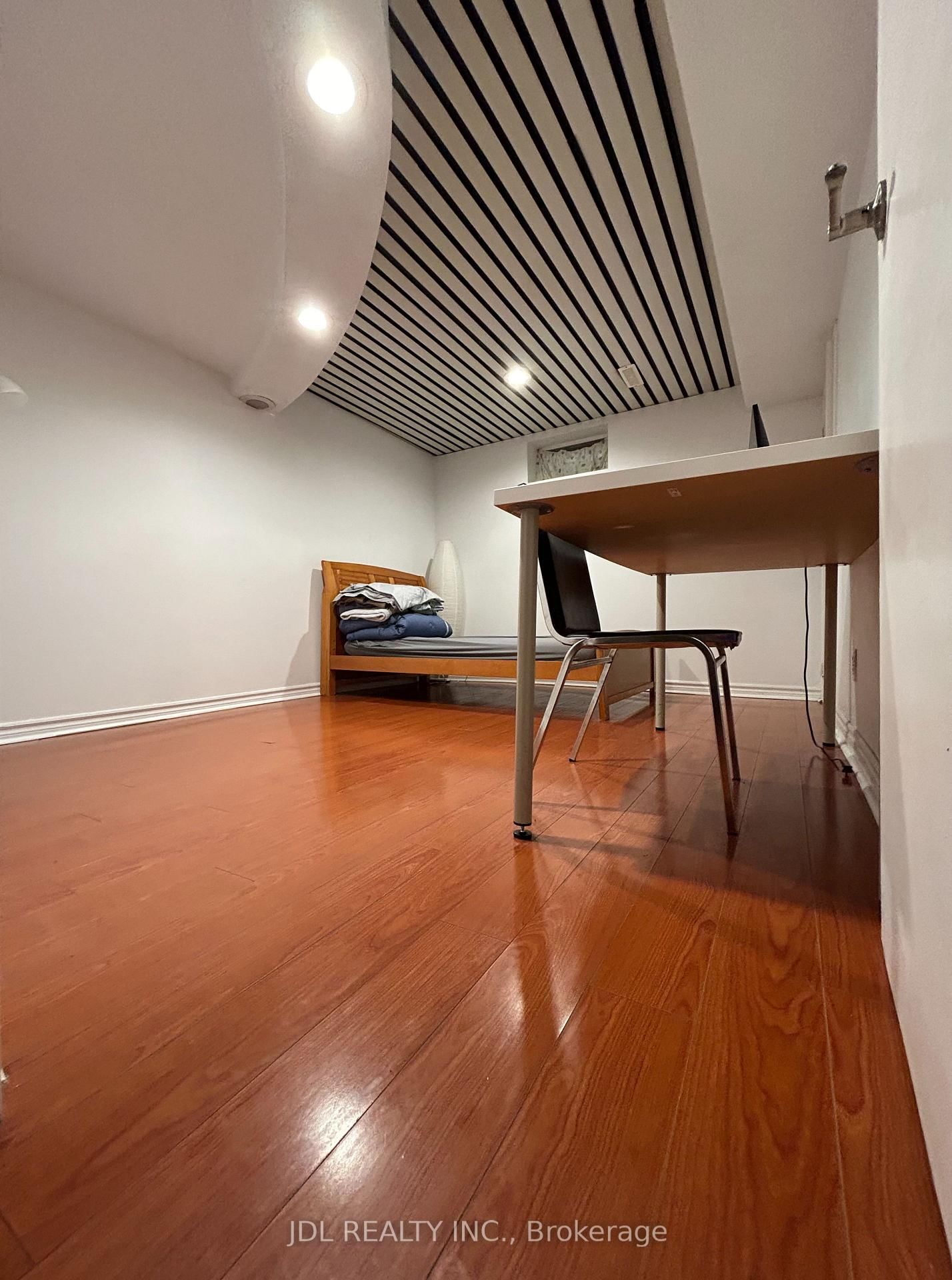 Two-Bedroom Bsmt-44 Glencoyne Cres Cres, Toronto — 3