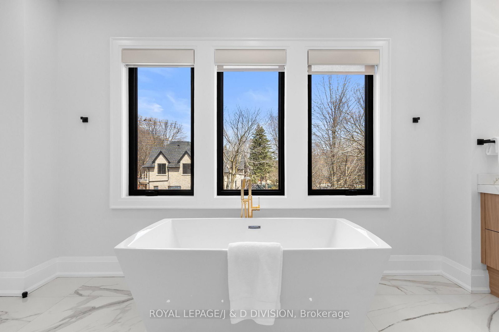 4 Pine Ridge Dr, Toronto — 30