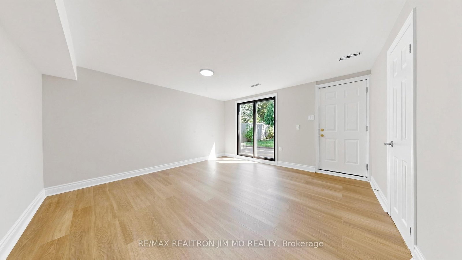 2571 Kennedy Rd, Toronto — 15