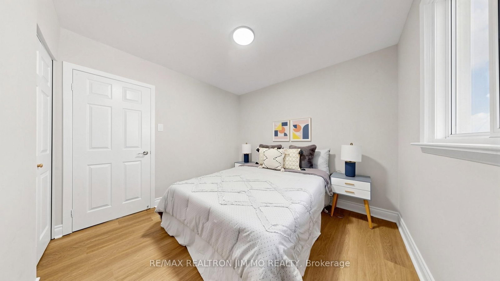 2571 Kennedy Rd, Toronto — 24