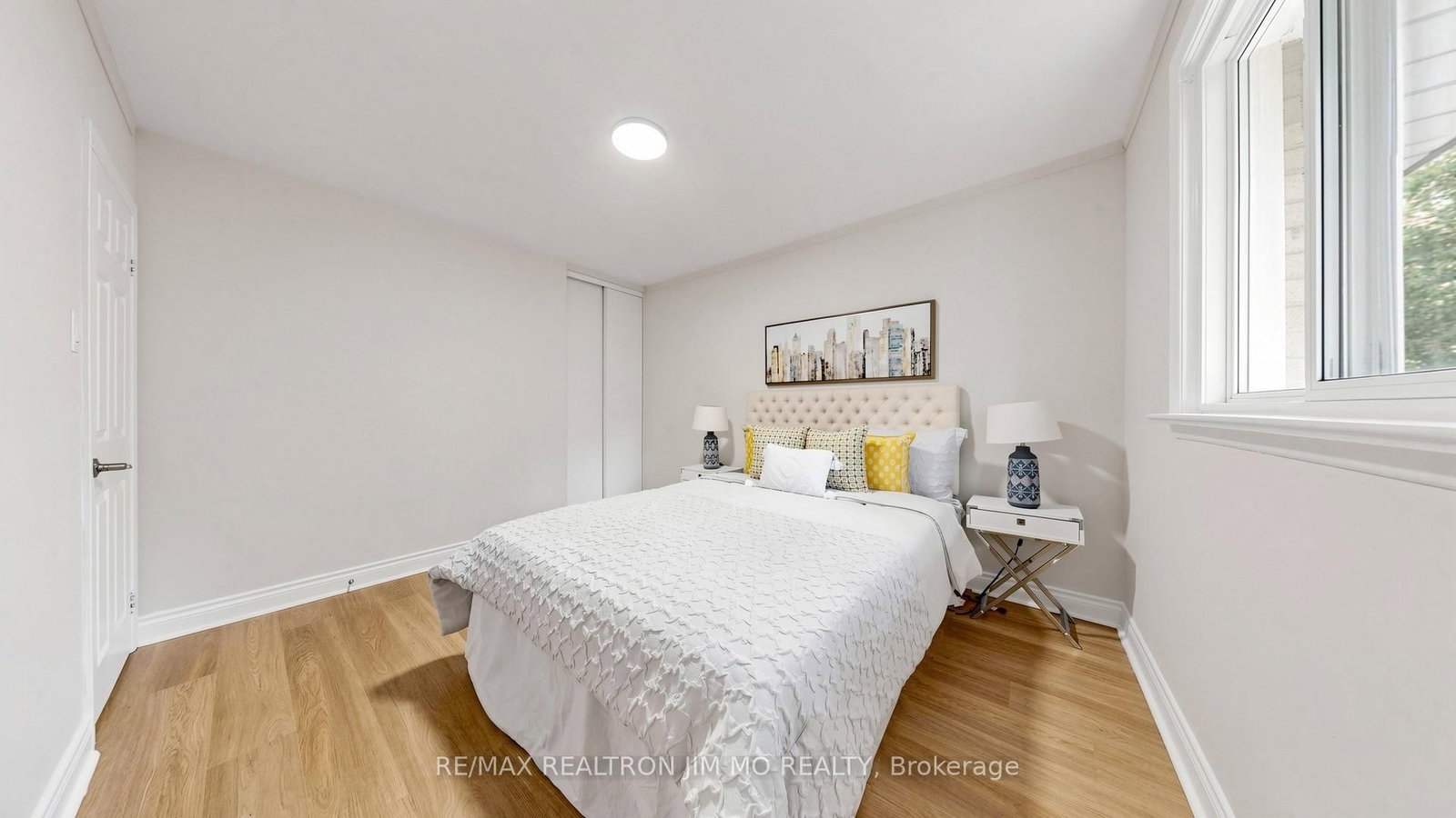 2571 Kennedy Rd, Toronto — 27