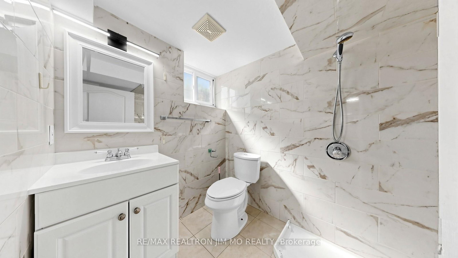2571 Kennedy Rd, Toronto — 36
