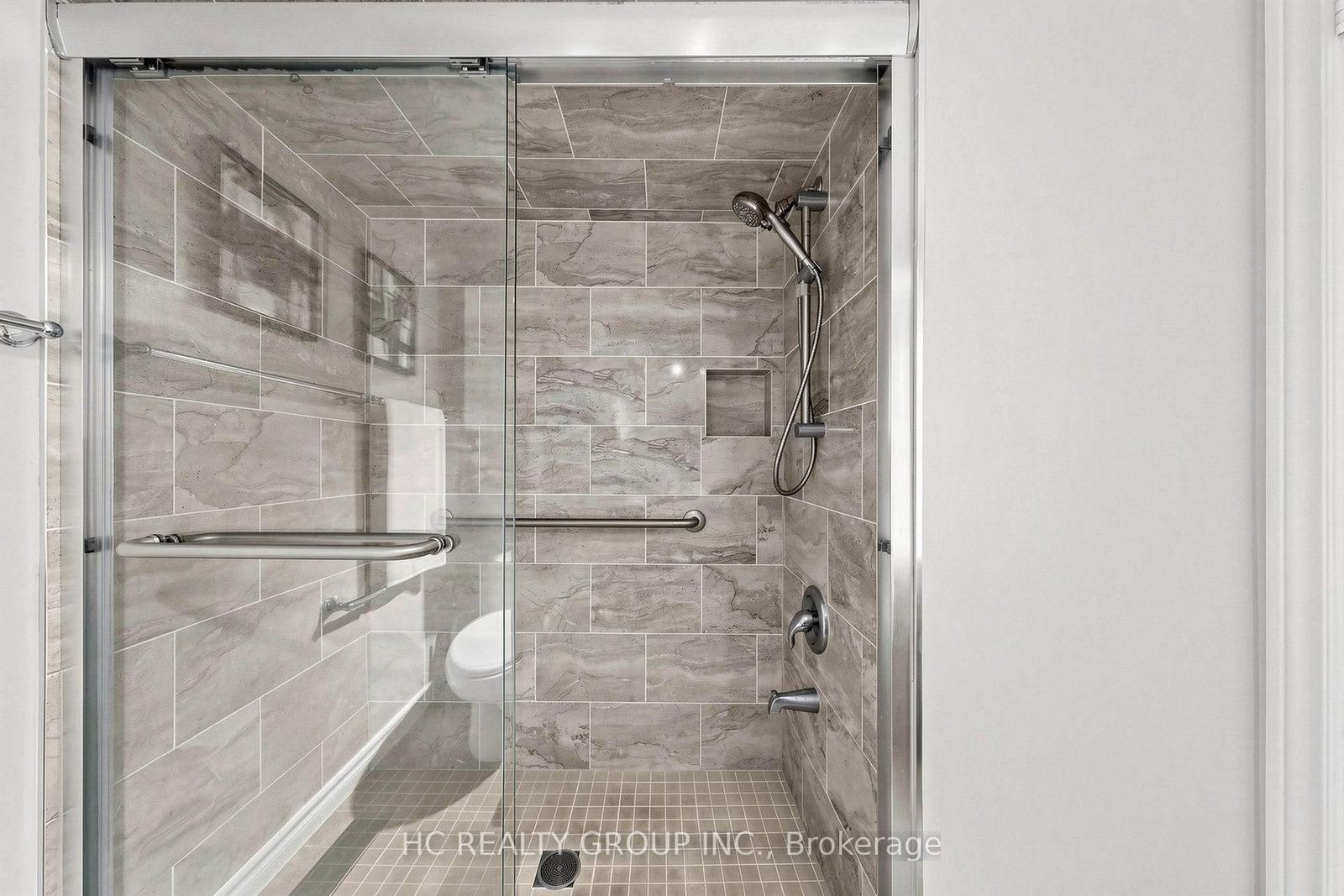 14 Becca Hall Tr, Toronto — 39