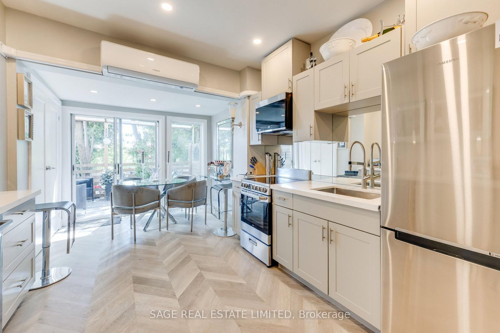 241 Langley Ave, Toronto — 11