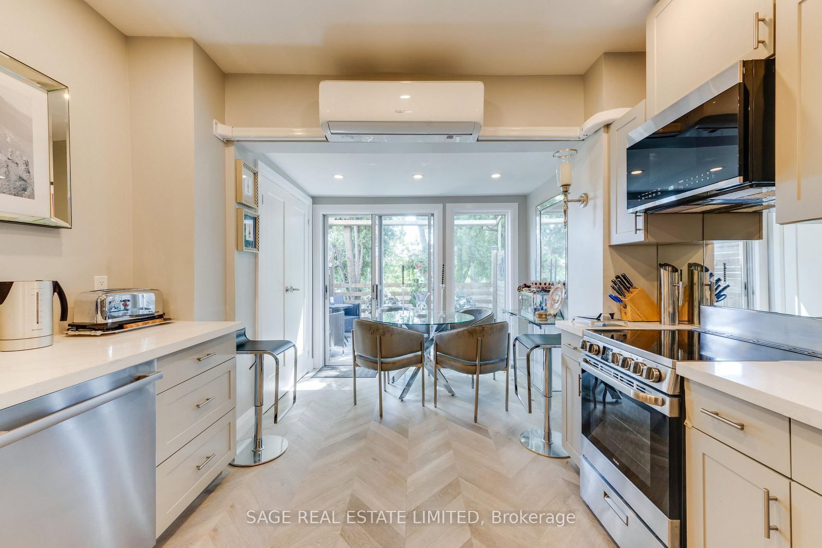 241 Langley Ave, Toronto — 12