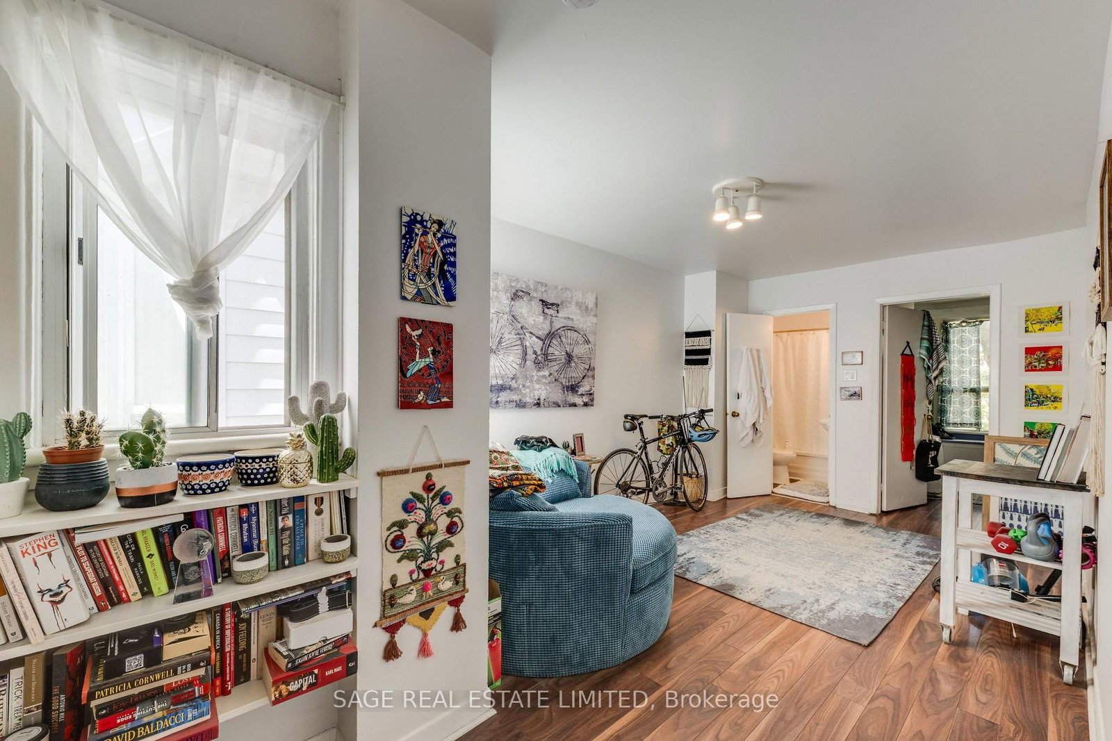 241 Langley Ave, Toronto — 19