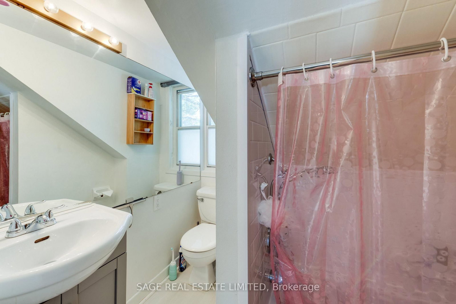 241 Langley Ave, Toronto — 33