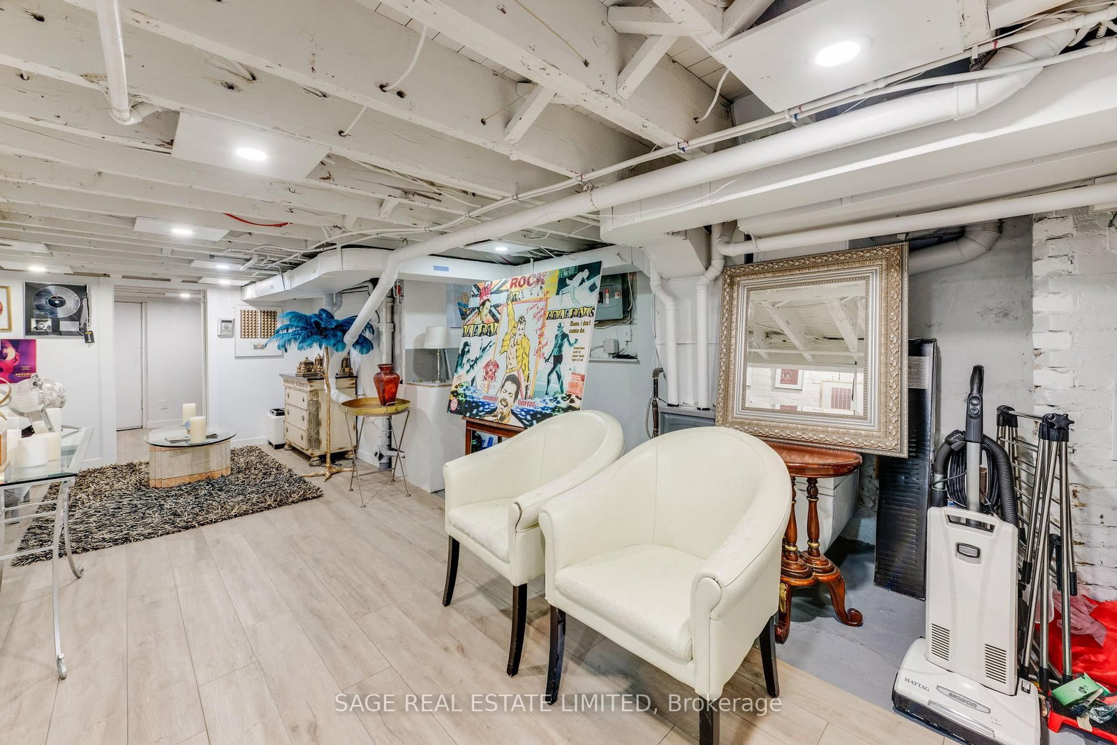 241 Langley Ave, Toronto — 36