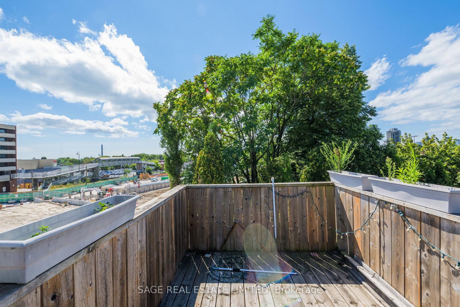241 Langley Ave, Toronto — 46