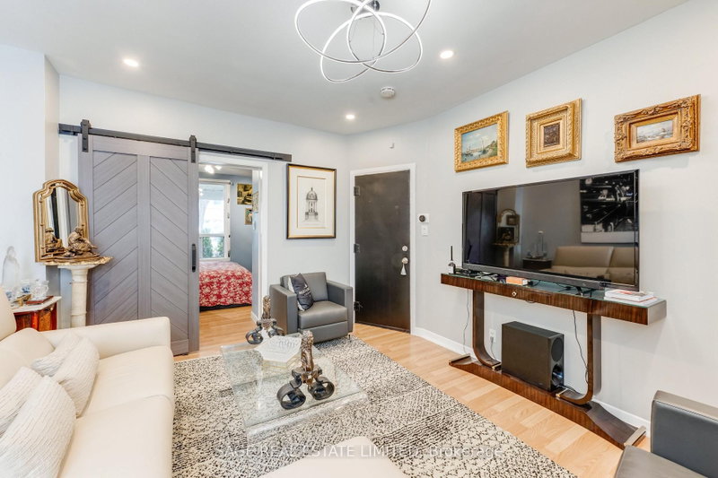 241 Langley Ave - Photo 5