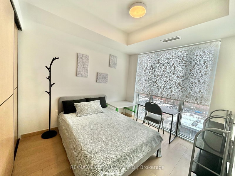 910 - 3429 Sheppard Ave - Photo 2