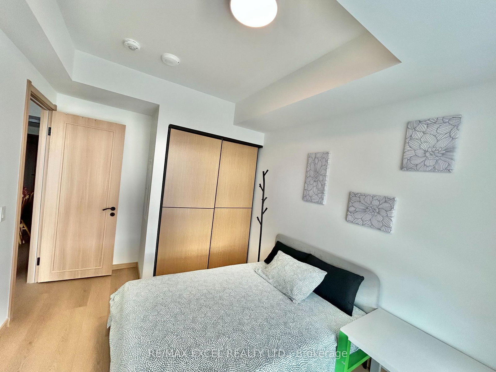 910-3429 Sheppard Ave, Toronto — 3