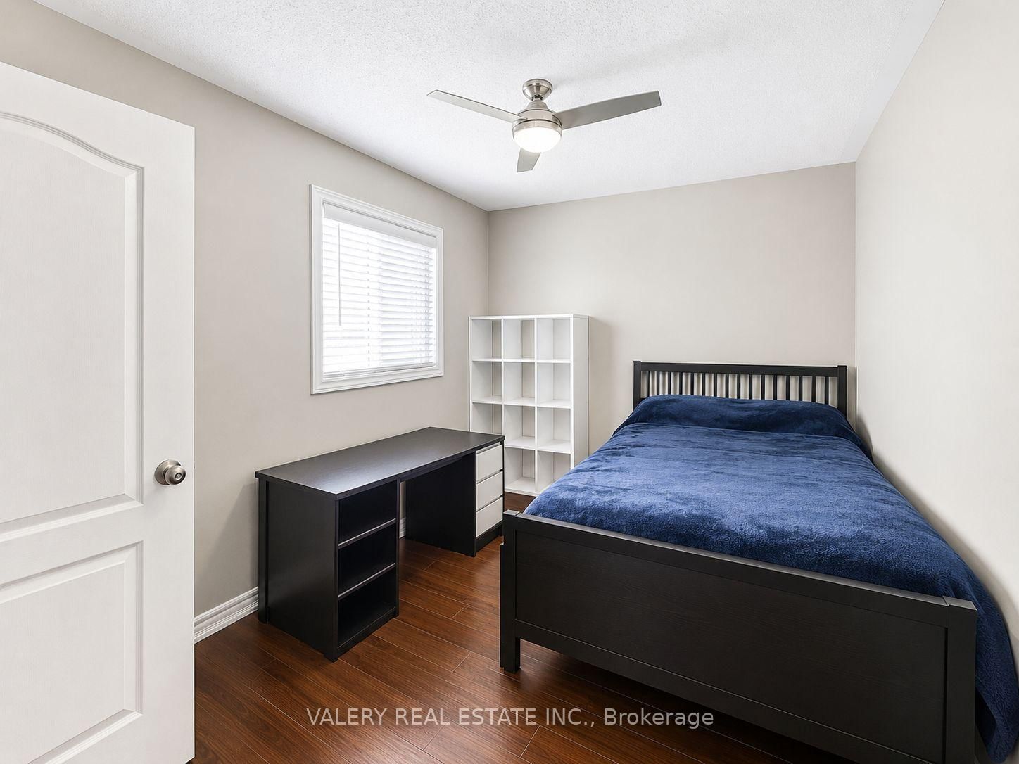 15 Silktop Tr, Brampton — 18