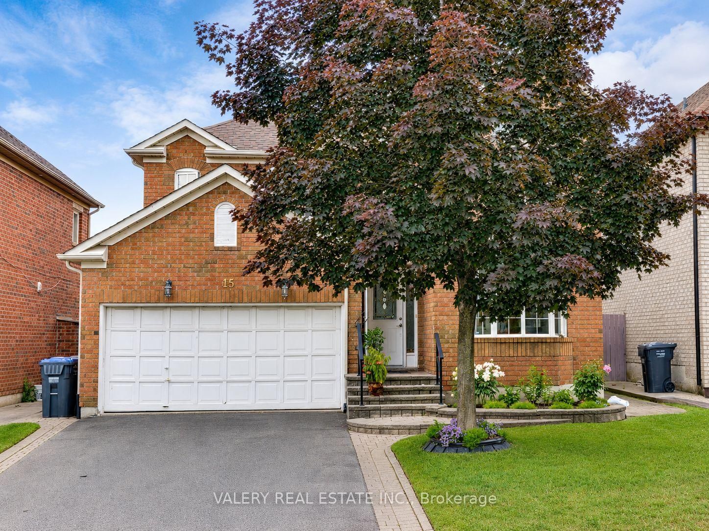 15 Silktop Tr, Brampton — 2