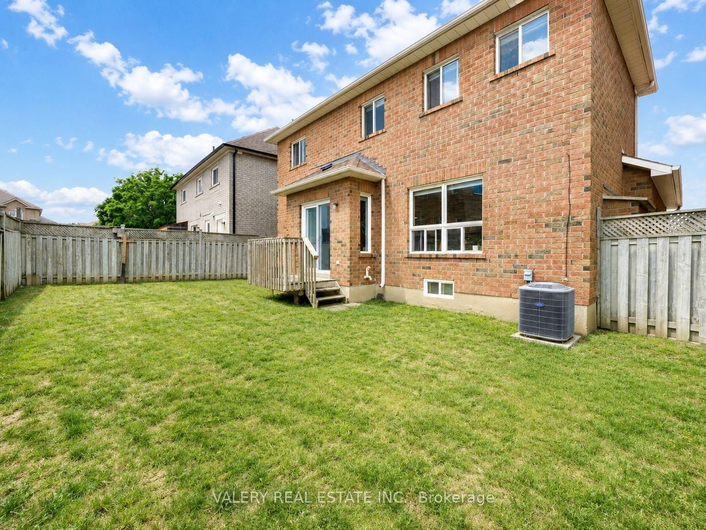 15 Silktop Tr, Brampton — 27