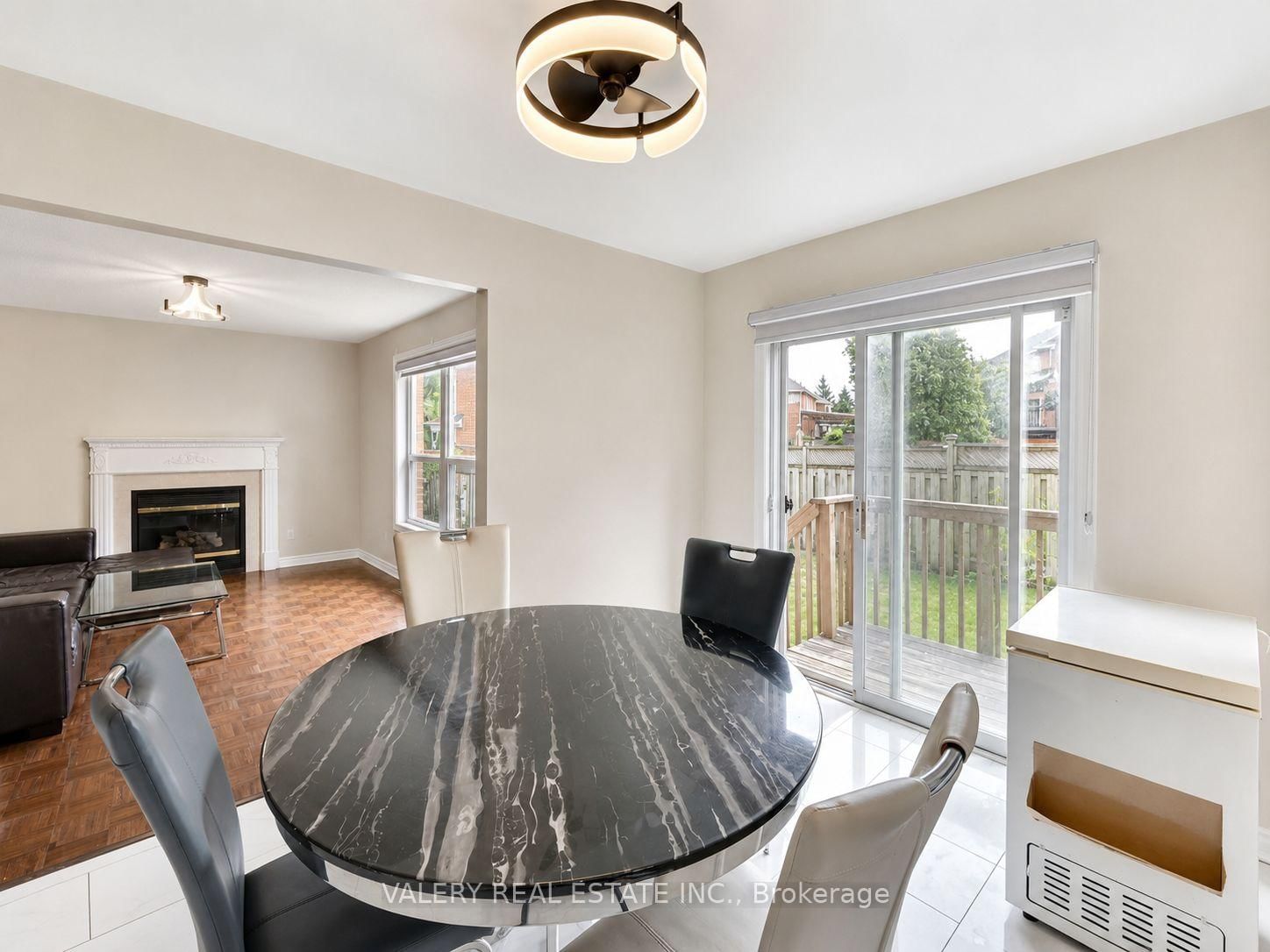 15 Silktop Tr, Brampton — 6