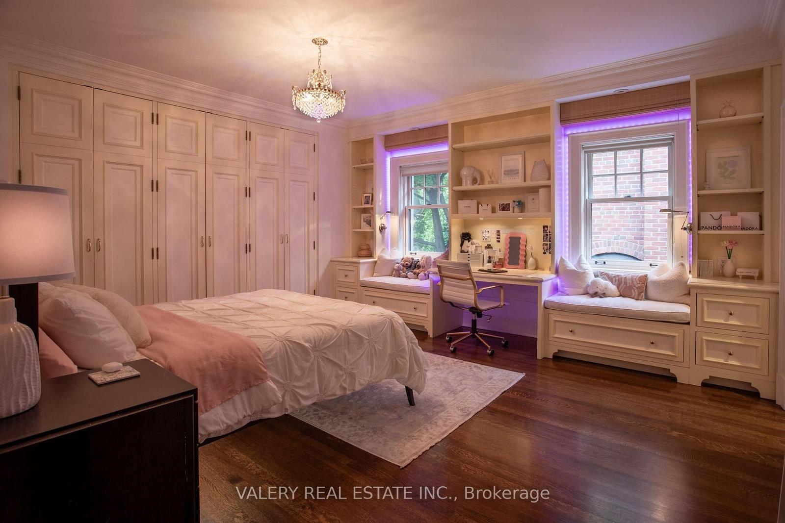 270 Indian Rd, Toronto — 31