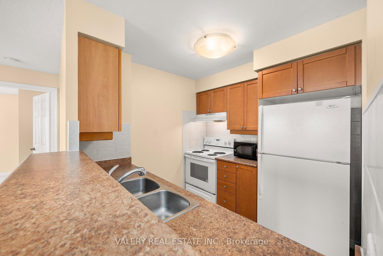1626-700 Humberwood Blvd, Toronto — 24