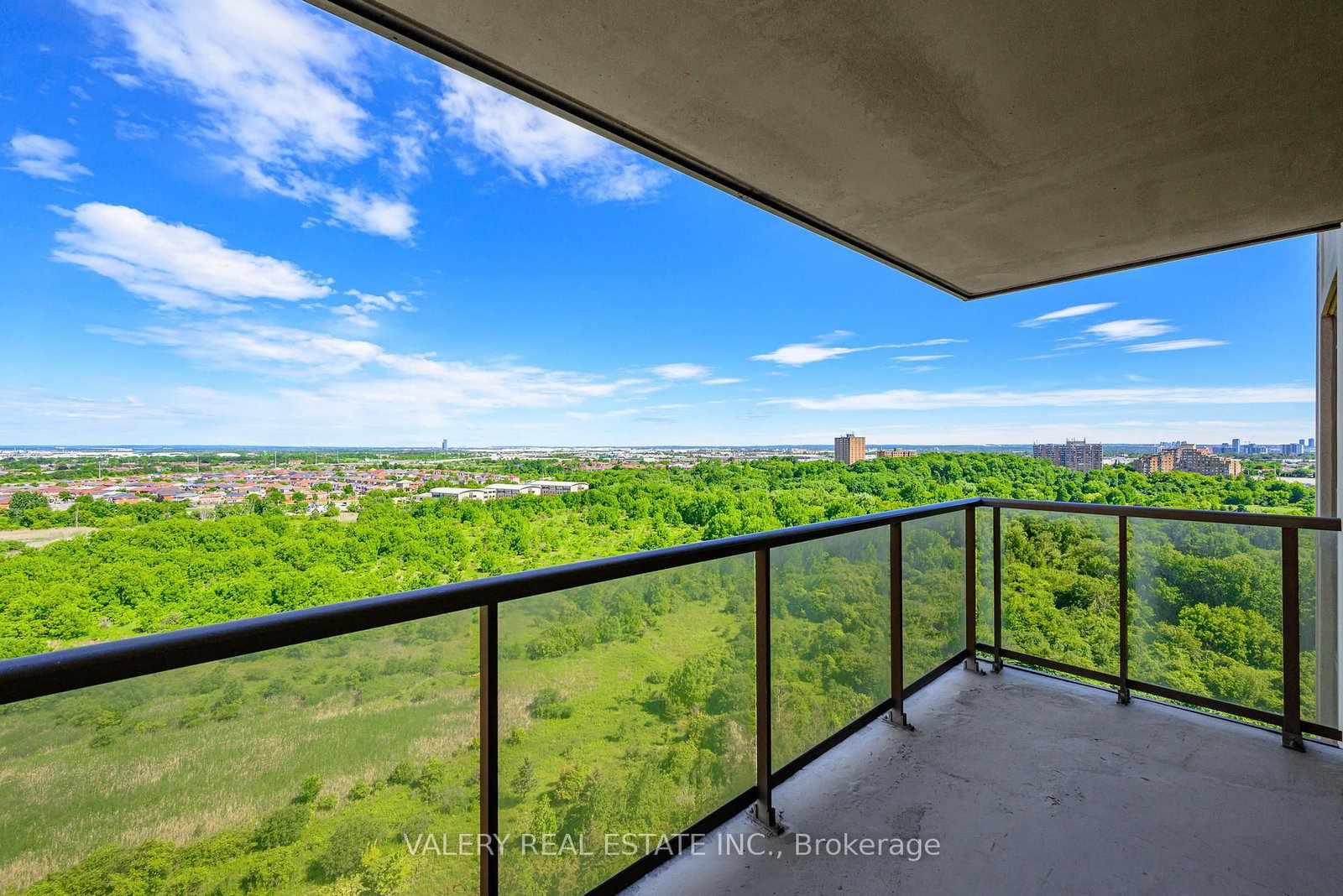 1626-700 Humberwood Blvd, Toronto — 32