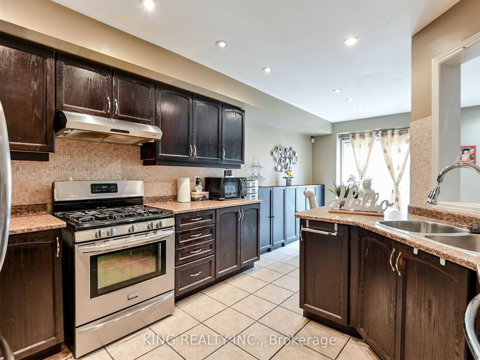 23 Wall St, Brampton — 12