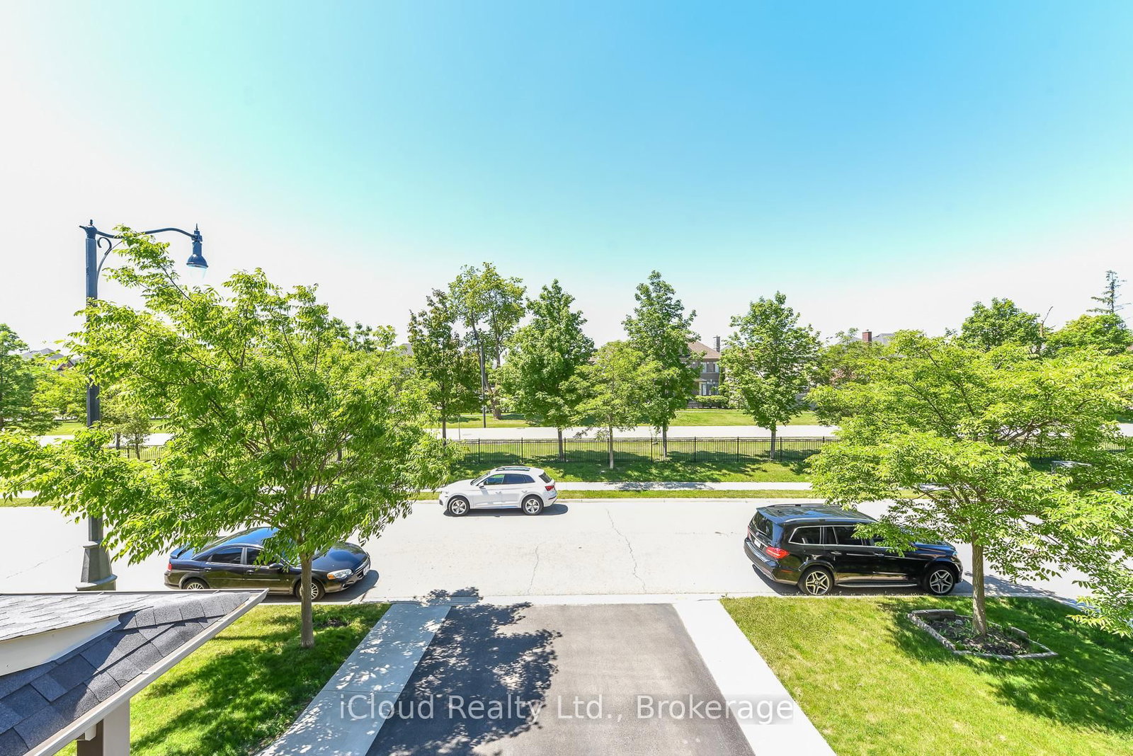 7 Merrittonia St, Brampton — 36