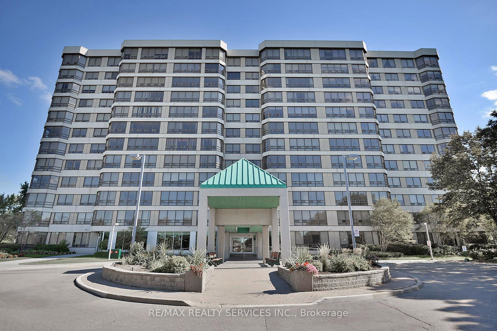 402-330 Mill St, Brampton — 4