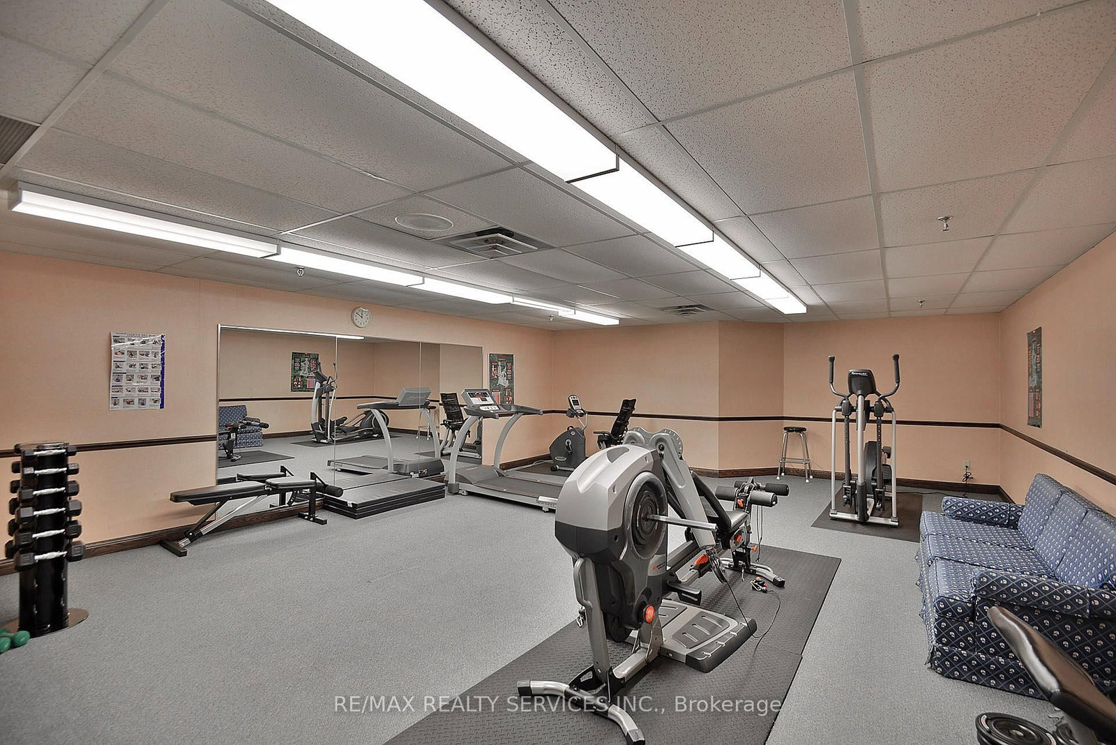 402-330 Mill St, Brampton — 40