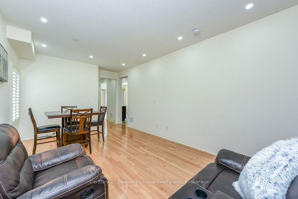 270 Brussels Ave, Brampton — 10