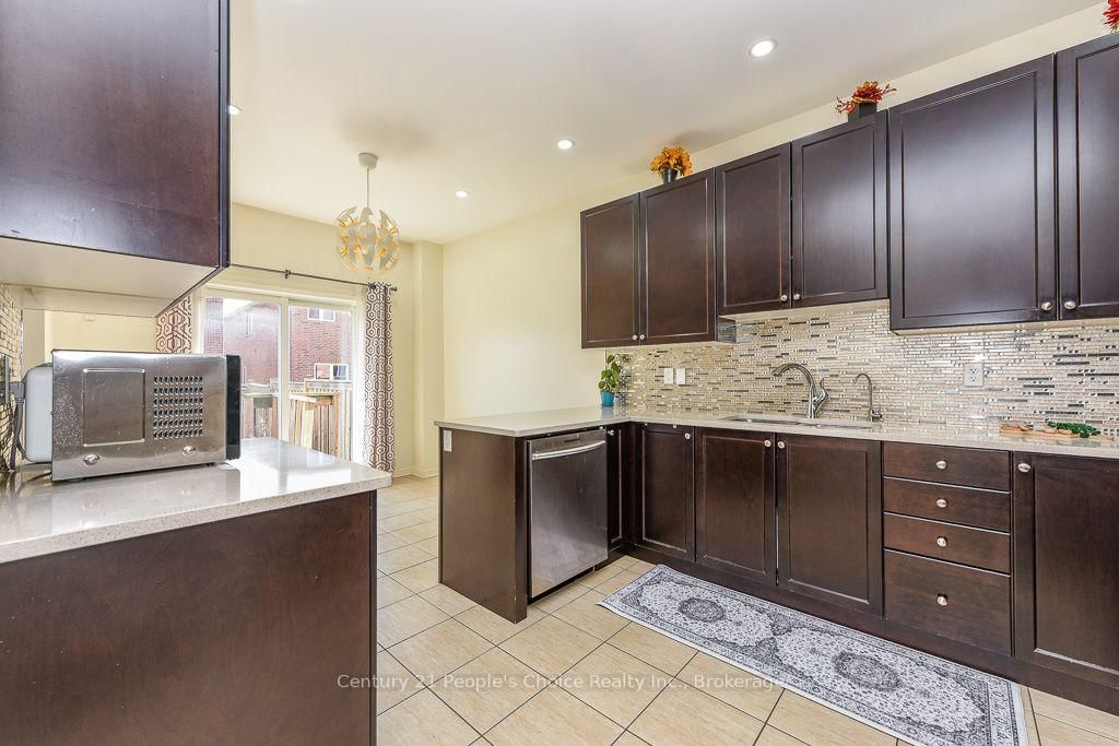 270 Brussels Ave, Brampton — 18