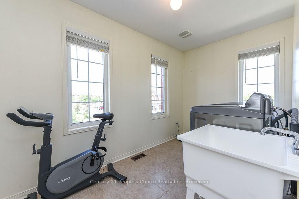 270 Brussels Ave, Brampton — 25