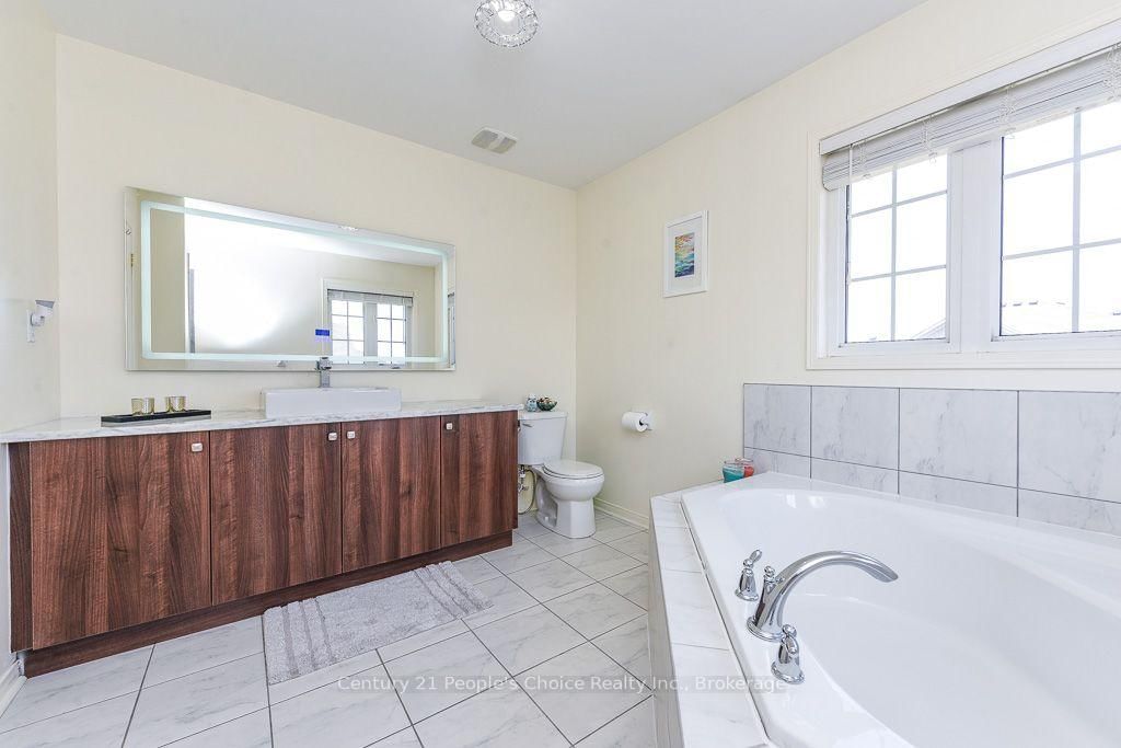 270 Brussels Ave, Brampton — 33