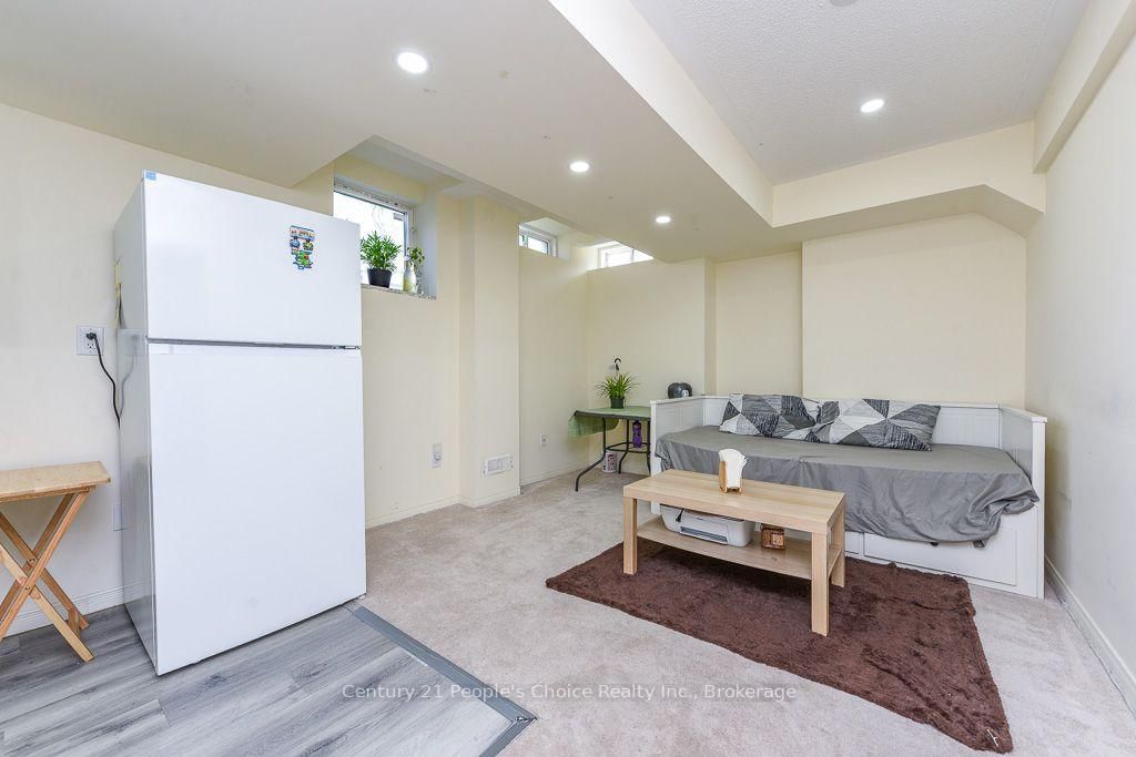 270 Brussels Ave, Brampton — 38