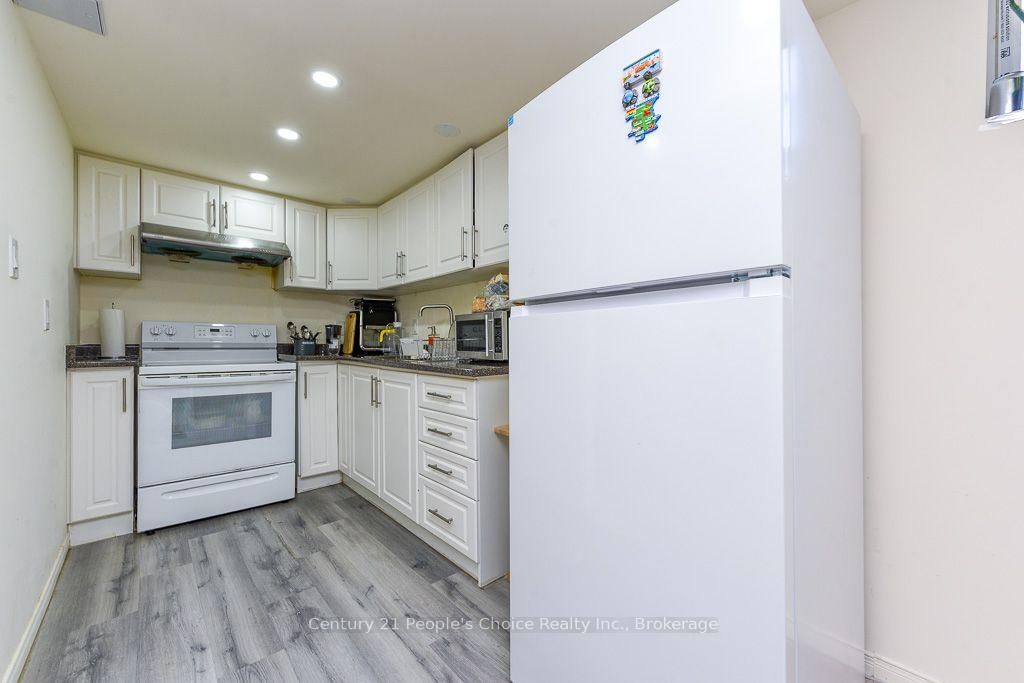 270 Brussels Ave, Brampton — 39