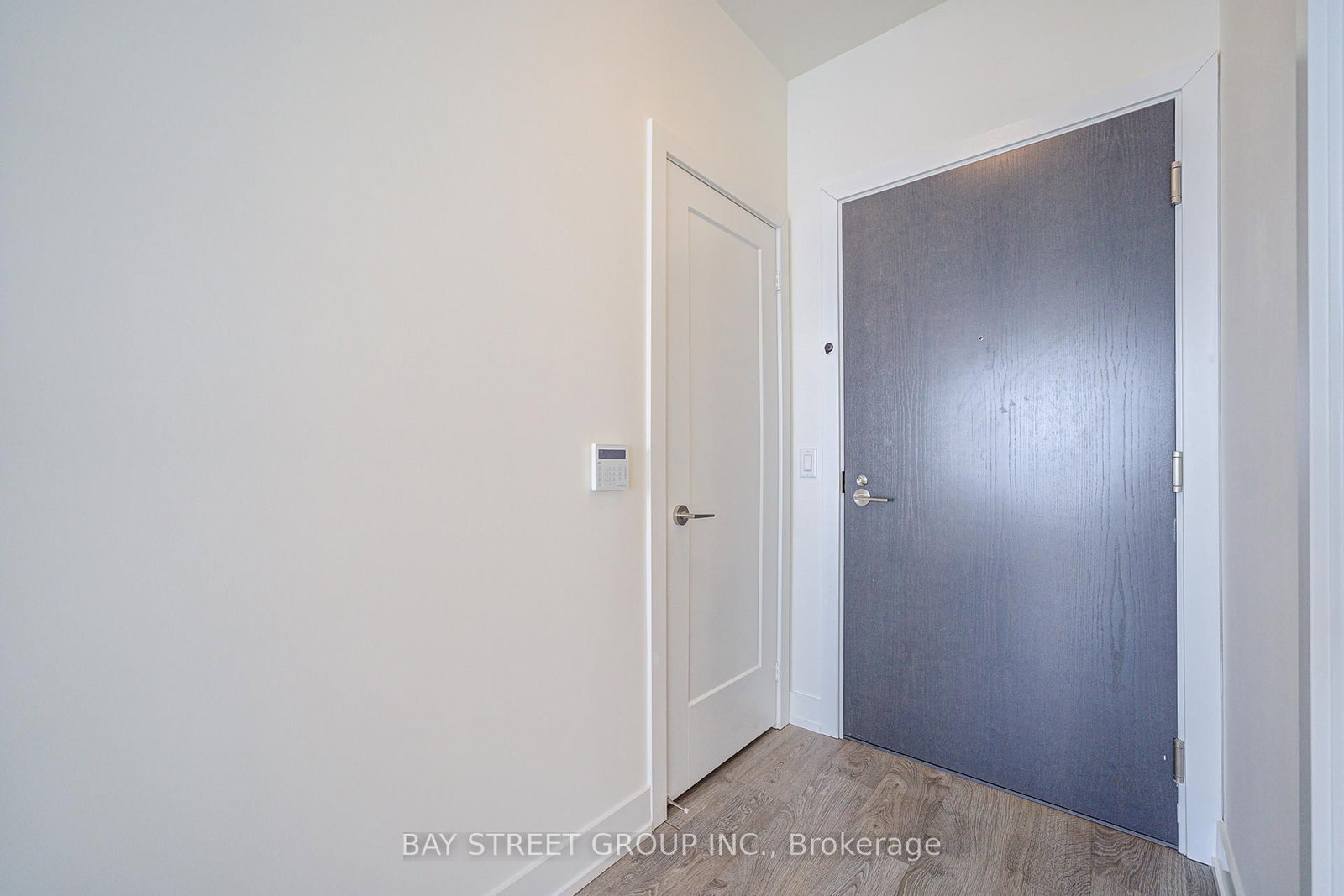 4032-5 Mabelle Ave, Toronto — 10