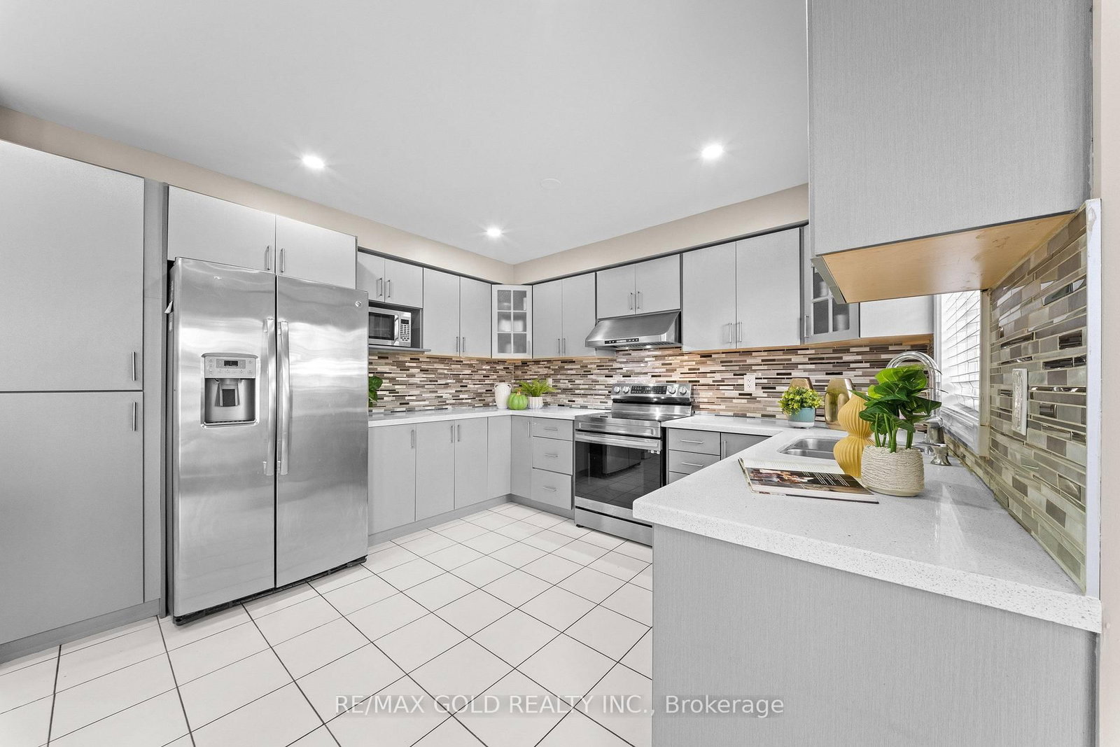 119 Mountainash Rd, Brampton — 13