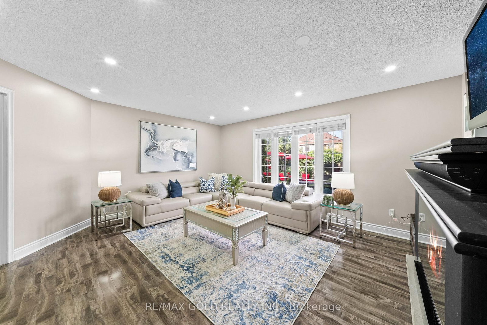119 Mountainash Rd, Brampton — 20