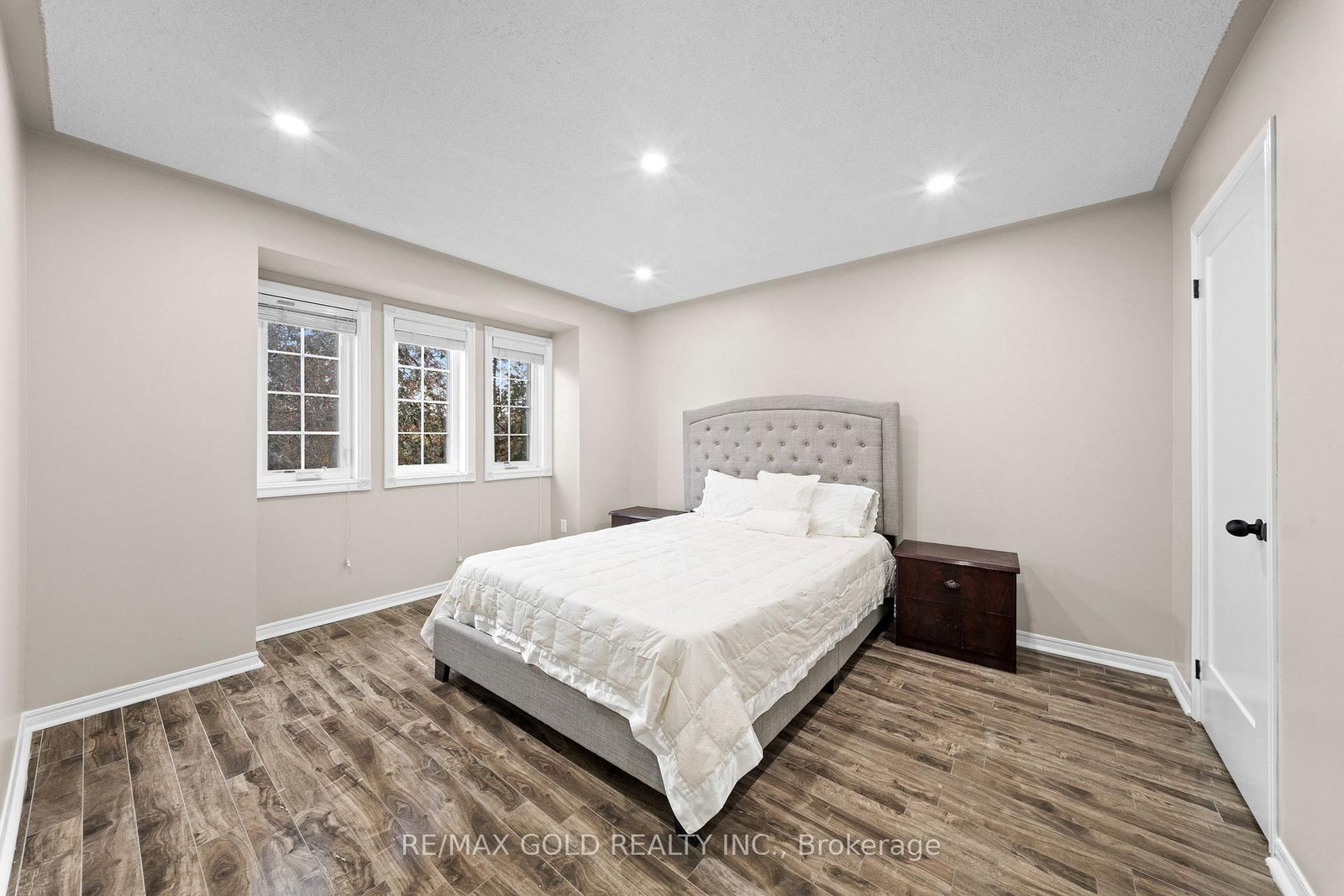 119 Mountainash Rd, Brampton — 28