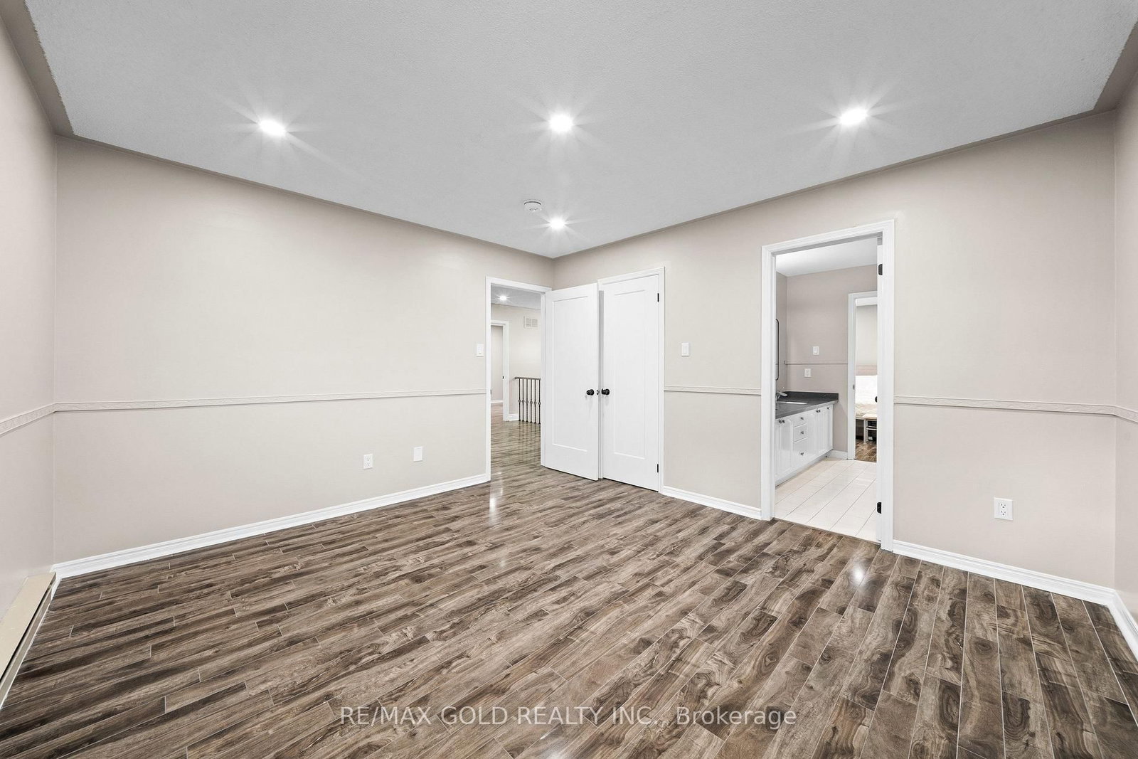 119 Mountainash Rd, Brampton — 30