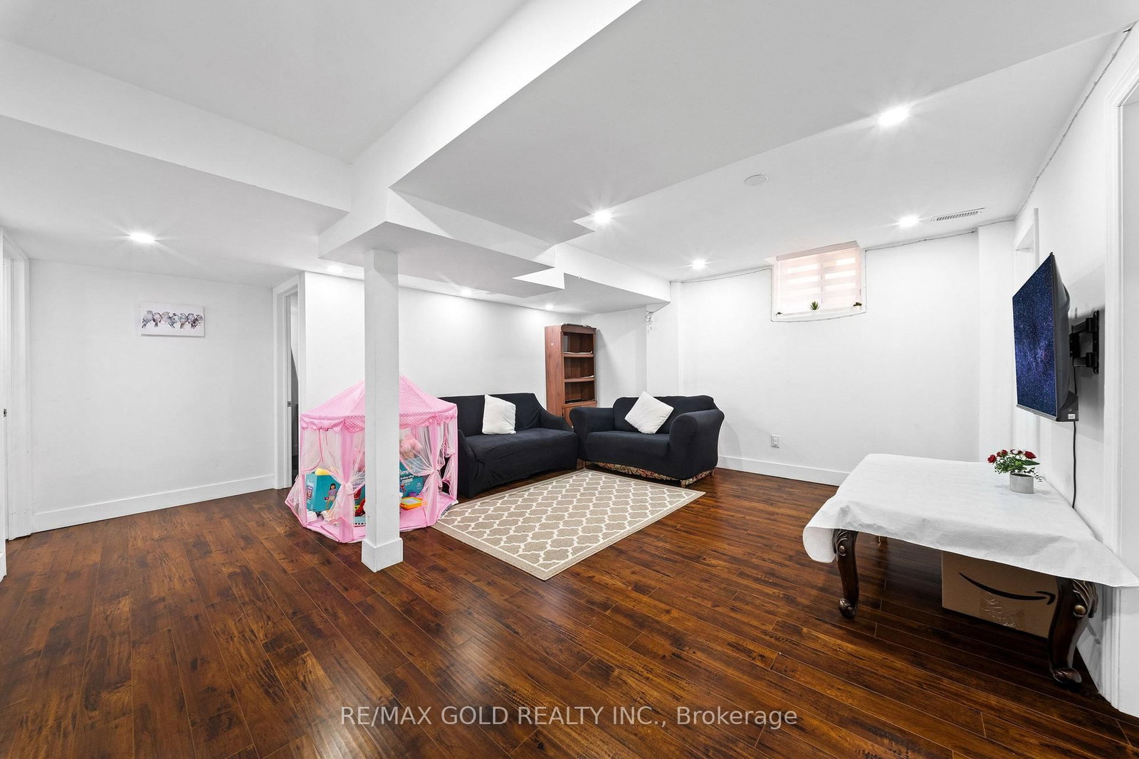 119 Mountainash Rd, Brampton — 37