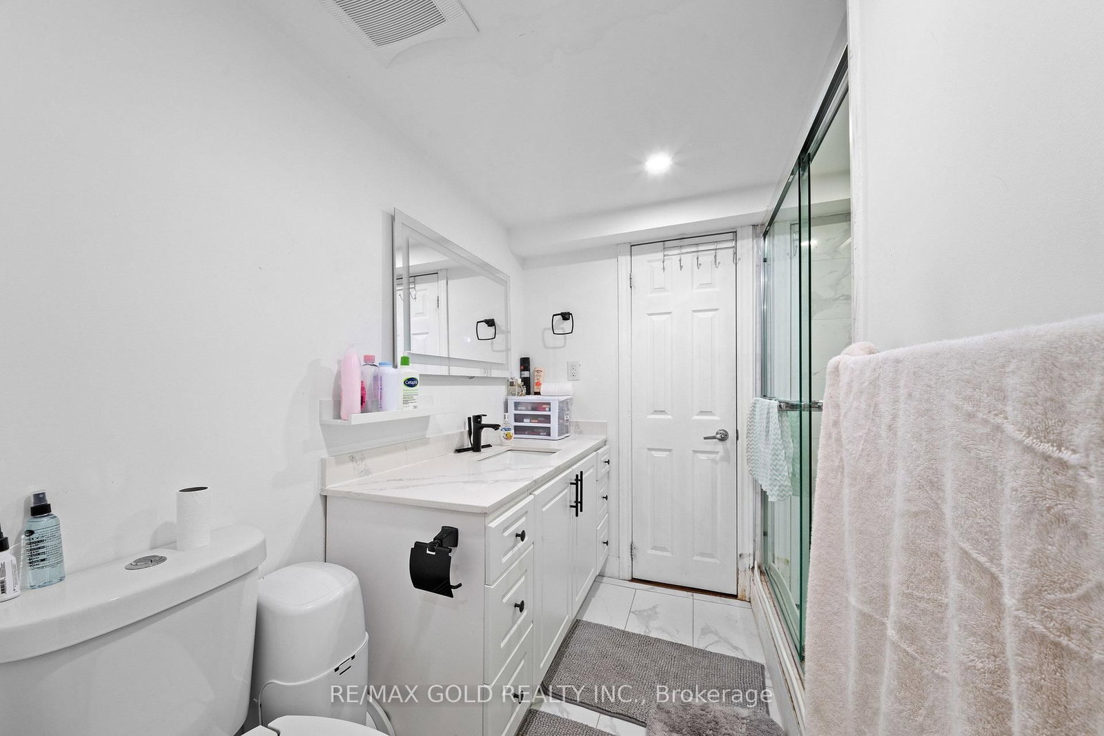 119 Mountainash Rd, Brampton — 40