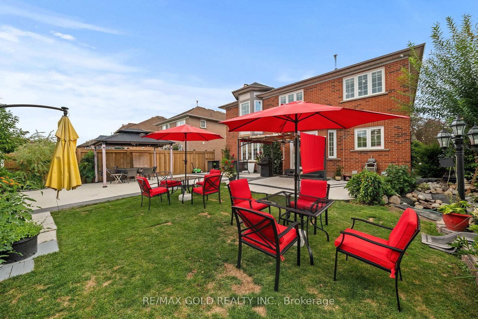 119 Mountainash Rd, Brampton — 46