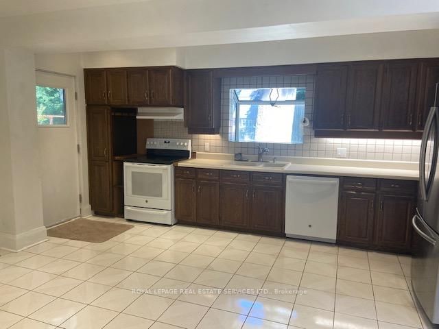14 Birchview Blvd, Toronto — 3