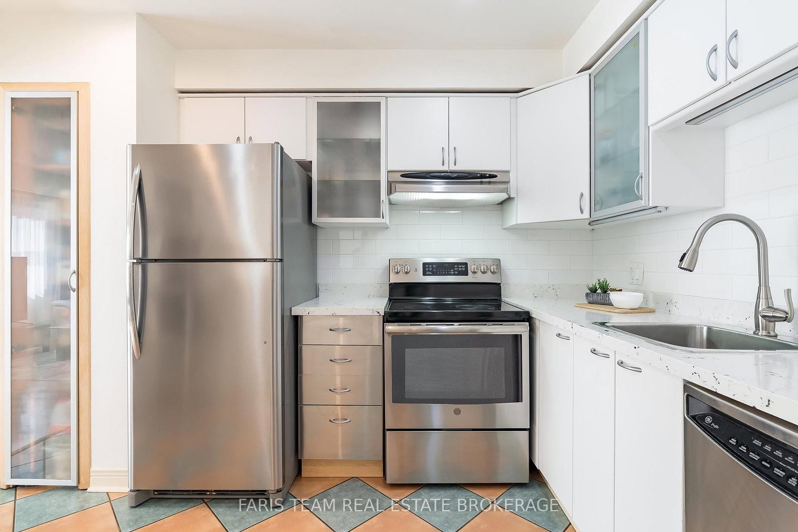 18-2075 Asta Dr, Mississauga — 6