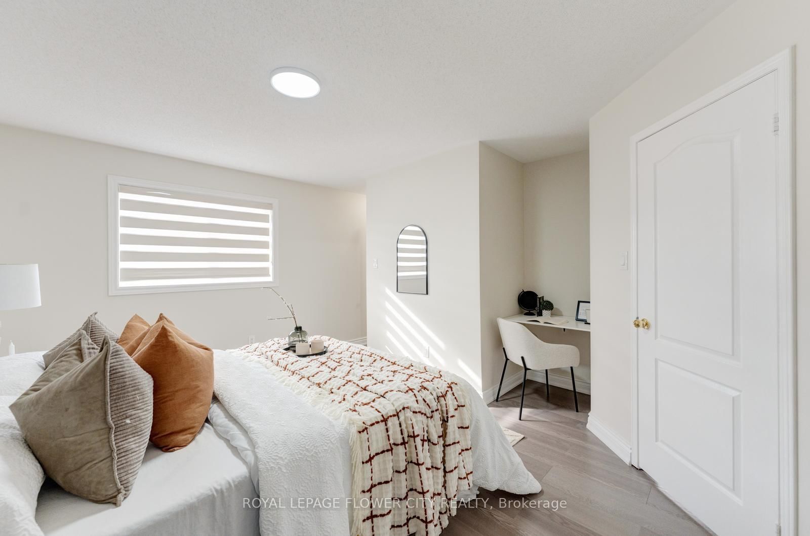 7 Penbridge Circ, Brampton — 28
