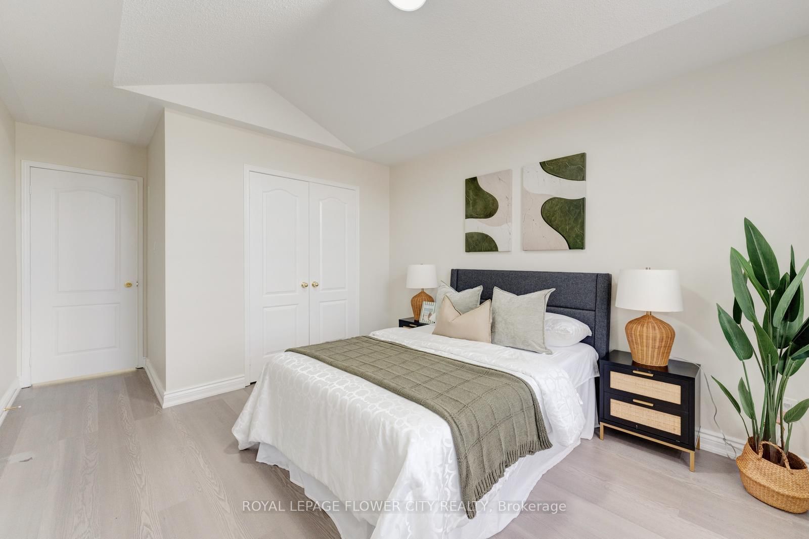 7 Penbridge Circ, Brampton — 40