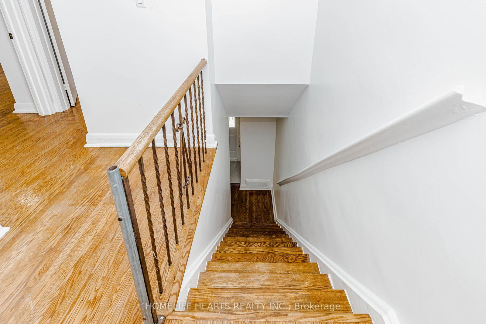 6 Dittmer Cres, Toronto — 27